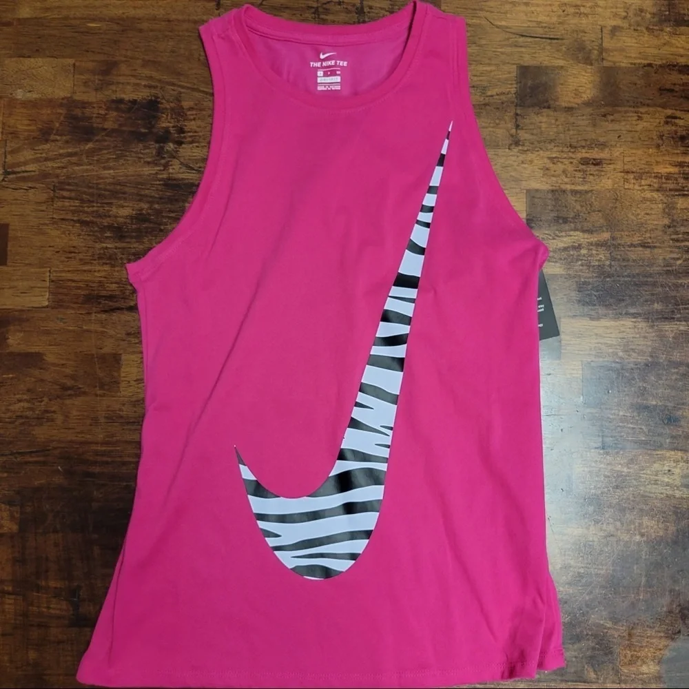 Nike women’s tank top sz Various